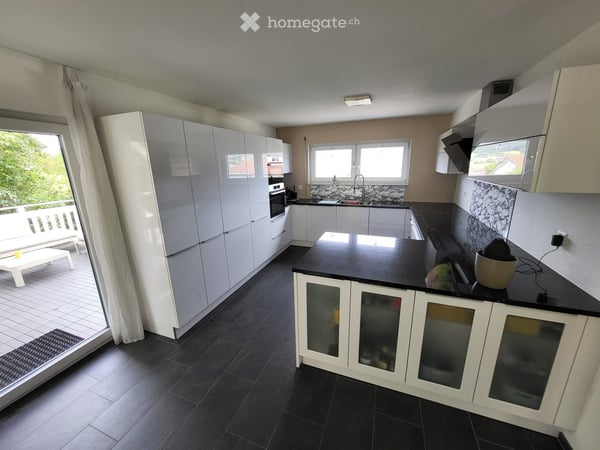 Helle 3.5-Zimmer-Wohnung mit Terrasse Balkon und Garage in Hüttikon 7