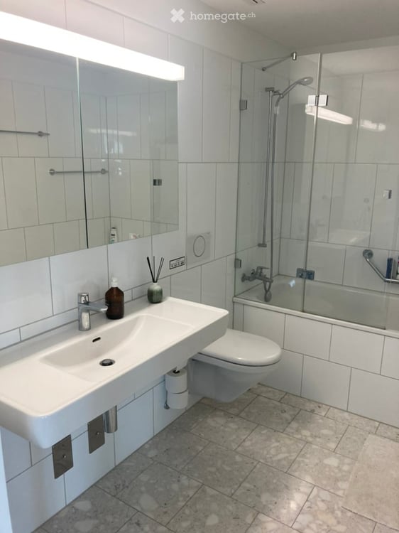 Moderne 2.5-Zimmer-Wohnung mit atemberaubendem Stadtblick im 19. Stock – Zürich West 7