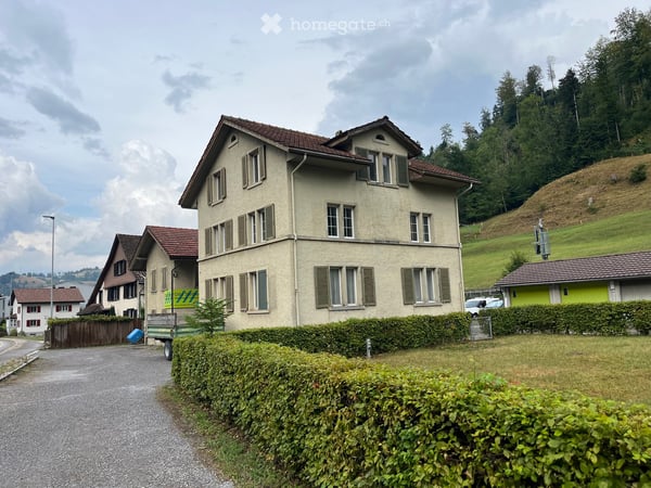 2 Charmante 3.5-Zimmer-Wohnungen im Altbau mit herrlicher Aussicht ins Grüne in Fischenthal 24