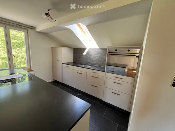 2 Charmante 3.5-Zimmer-Wohnungen im Altbau mit herrlicher Aussicht ins Grüne in Fischenthal 12