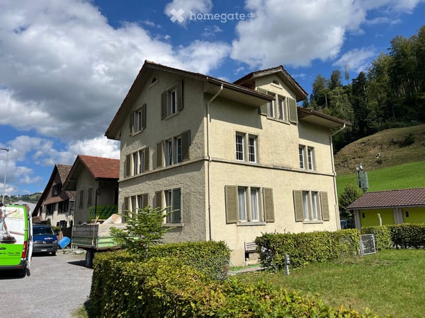 2 Charmante 3.5-Zimmer-Wohnungen im Altbau mit herrlicher Aussicht ins Grüne in Fischenthal 25