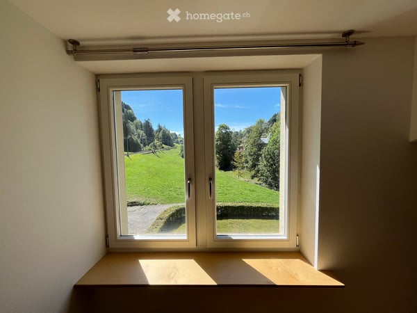 2 Charmante 3.5-Zimmer-Wohnungen im Altbau mit herrlicher Aussicht ins Grüne in Fischenthal 15