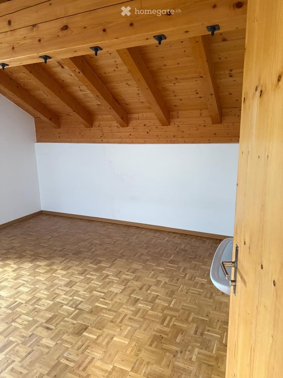 Charmante 2.5-Zimmer-Dachwohnung in Sta. Maria Val Müstair als Erst- oder Zweitwohnung 7
