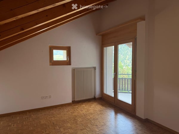 Charmante 2.5-Zimmer-Dachwohnung in Sta. Maria Val Müstair als Erst- oder Zweitwohnung 4