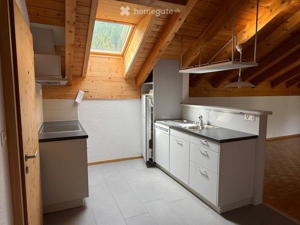Charmante 2.5-Zimmer-Dachwohnung in Sta. Maria Val Müstair als Erst- oder Zweitwohnung 2
