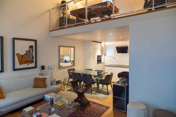Affascinante casa a schiera ristrutturata a Melide, con vista e accessibilità immediata 23