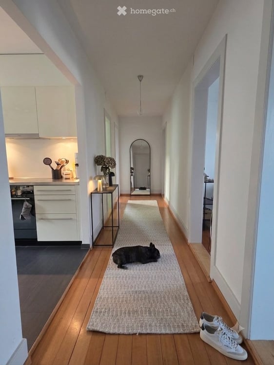 Schöne, helle 4.5-Zimmer-Wohnung in Herrliberg 2