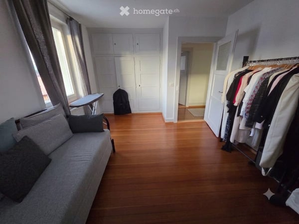 Schöne, helle 4.5-Zimmer-Wohnung in Herrliberg 9