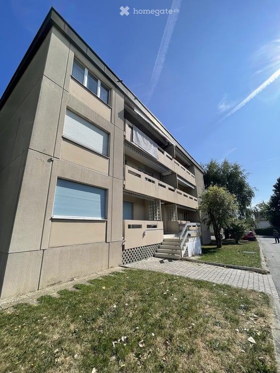 Lumineux 3,5 pièces avec 2 balcons et garage – Echallens 11