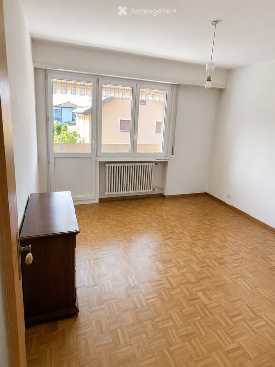 Lumineux 3,5 pièces avec 2 balcons et garage – Echallens 6