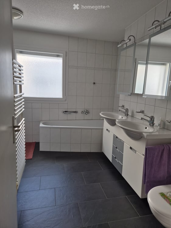 Helle 3.5-Zimmer-Wohnung mit 2 Balkonen und schöner Aussicht rundum in Naters 1
