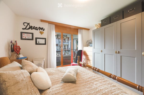 Spacious 5.5-Room Apartment in Siebnen – Renovated & Wheelchair Accessible 12