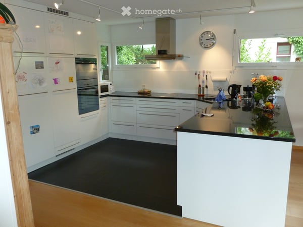 5-Zimmer-Terrassen-Einfamilienhaus an sonniger Aussichtslage in Ennetbaden 3