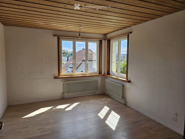 Geräumiges 7.5-Zimmer-Einfamilienhaus in Oftringen – sofort verfügbar! 8