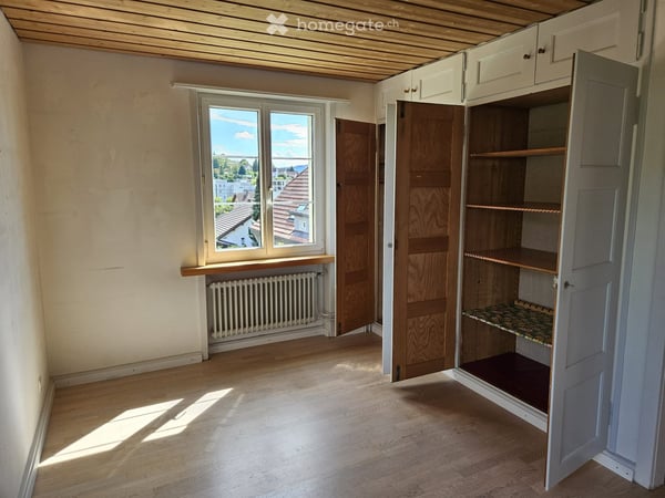 Geräumiges 7.5-Zimmer-Einfamilienhaus in Oftringen – sofort verfügbar! 5