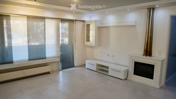 Lichtdurchflutete 5½-Zimmer-Dachgeschosswohnung mit Säntissicht und verglastem Balkon 3