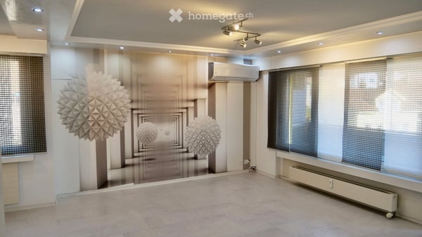 Lichtdurchflutete 5½-Zimmer-Dachgeschosswohnung mit Säntissicht und verglastem Balkon 2