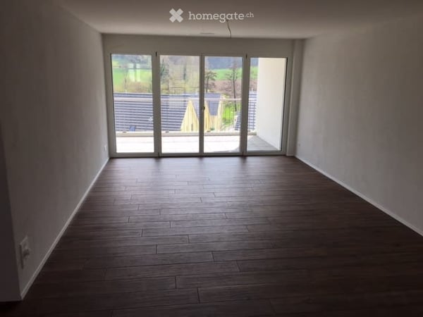 Luxuriöse, helle Wohnung im steuergünstigen Lufingen 6