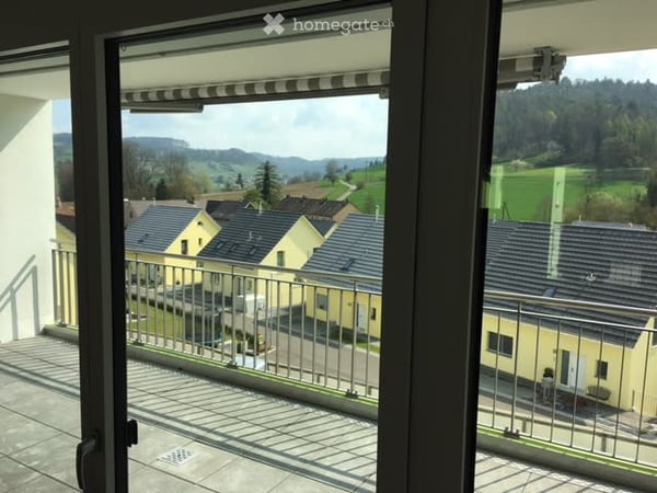 Luxuriöse, helle Wohnung im steuergünstigen Lufingen 5