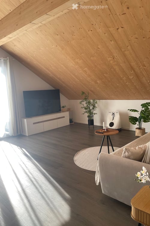 Charmante 4.5-Zimmer-Dachwohnung in Beggingen 2