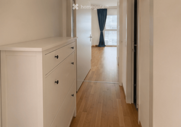 Appartement lumineux de 2.5 pièces avec balcon à Nyon 7