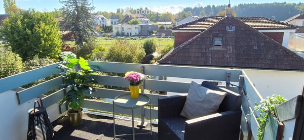 Charmante 3.5-Zimmer-Dachgeschosswohnung mit Balkon in ruhiger Lage 7