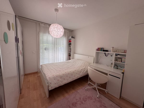 Spacious 6.5-Room Ground Floor Apartment with Private Garden and Terrace 9