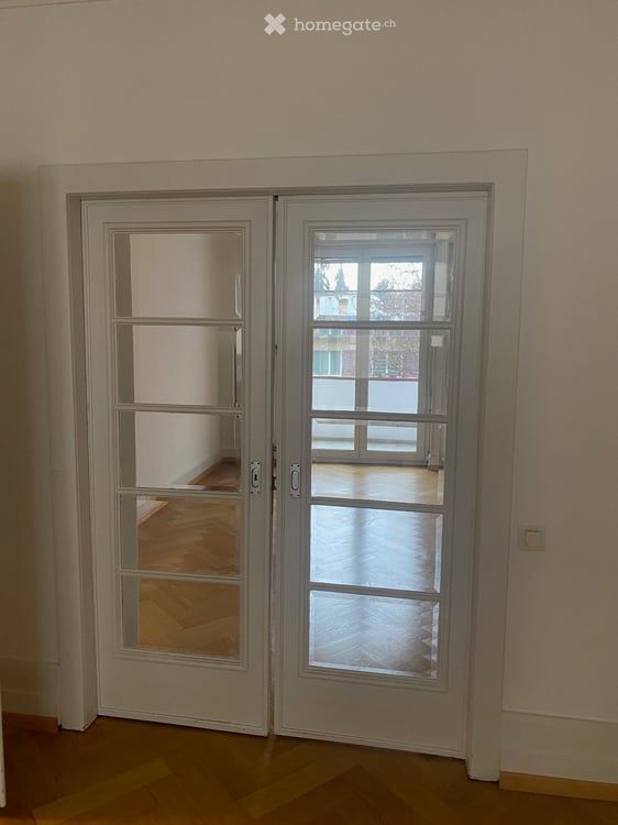 Grosszügige Altbau Wohnung im Neubad, nähe Neuweilerplatz 55 m2 3