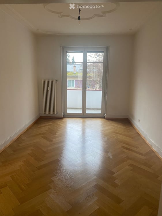 Grosszügige Altbau Wohnung im Neubad, nähe Neuweilerplatz 55 m2 2