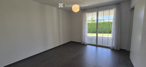 Traumhaftes 6.5-Zimmer-Einfamilienhaus mit Seeblick in Greppen 14