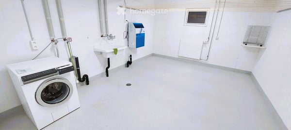 Traumhaftes 6.5-Zimmer-Einfamilienhaus mit Seeblick in Greppen 22