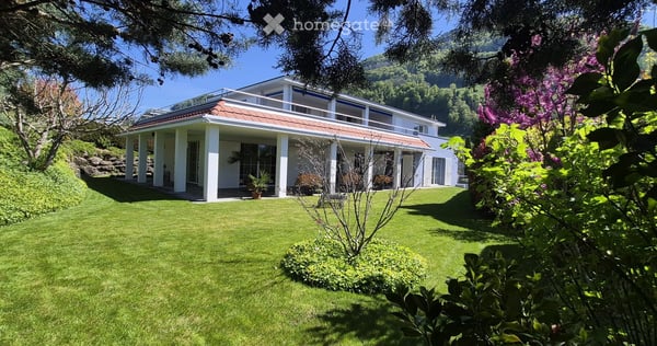 Traumhaftes 6.5-Zimmer-Einfamilienhaus mit Seeblick in Greppen 4