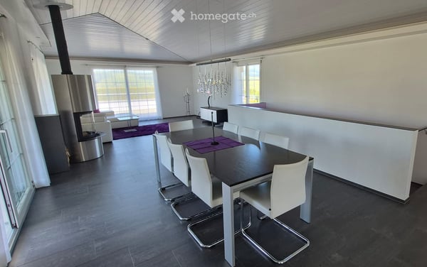 Traumhaftes 6.5-Zimmer-Einfamilienhaus mit Seeblick in Greppen 10