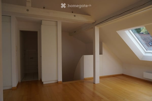 4.5 Zimmer: Wohnen auf zwei Ebenen | Maisonette Living in Central Baden 4