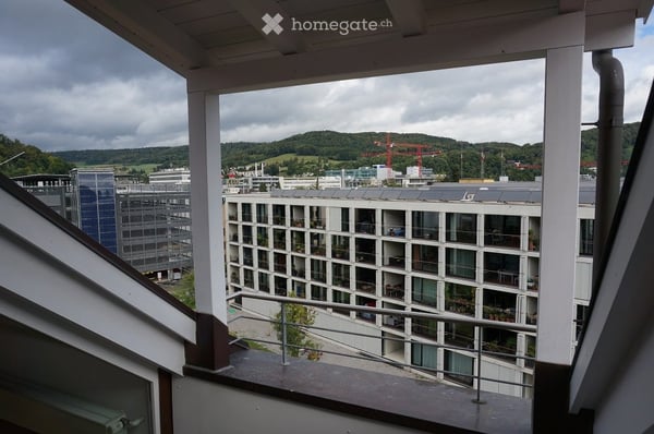 4.5 Zimmer: Wohnen auf zwei Ebenen | Maisonette Living in Central Baden 8