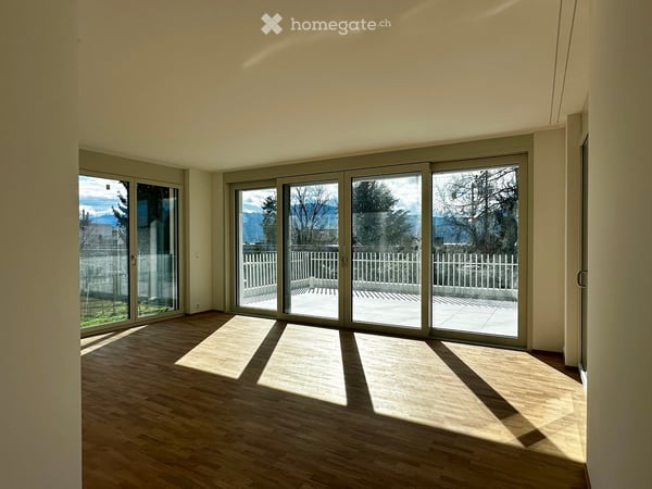 Exklusive 4.5 bis 5-Zimmer-Maisonettewohnung in einem 2-Fam. Haus mit einmaliger See- und Bergsicht 5
