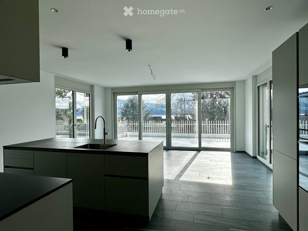 Exklusive 4.5 bis 5-Zimmer-Maisonettewohnung in einem 2-Fam. Haus mit einmaliger See- und Bergsicht 2