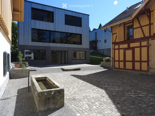 Exklusive 2.5 Zimmer- Loftwohnung / Atelier an ruhiger Lage