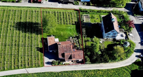 Einfamilienhaus mit traumhafter Aussicht und eigenem Rebberg 20