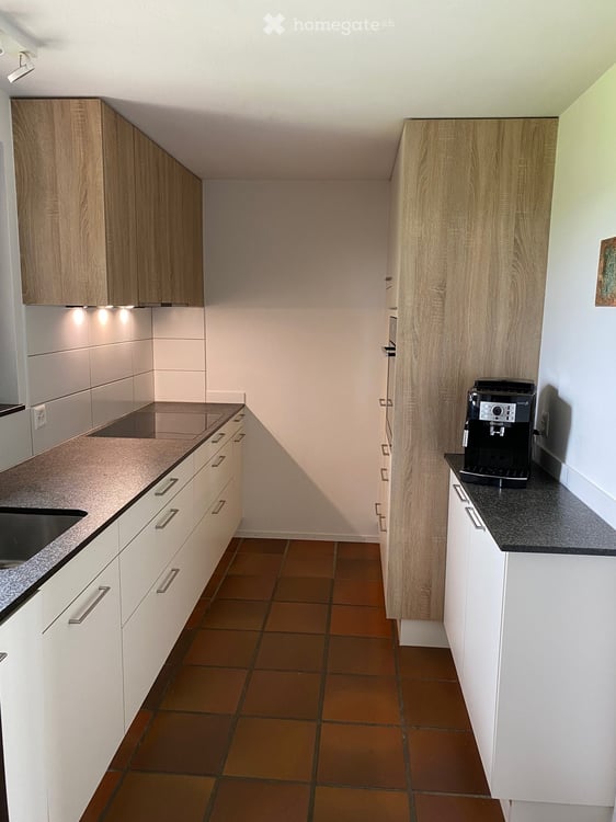 Einfamilienhaus mit traumhafter Aussicht und eigenem Rebberg 14