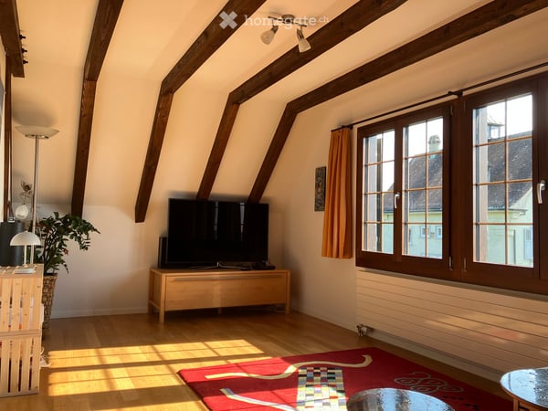 Einfamilienhaus mit traumhafter Aussicht und eigenem Rebberg 9