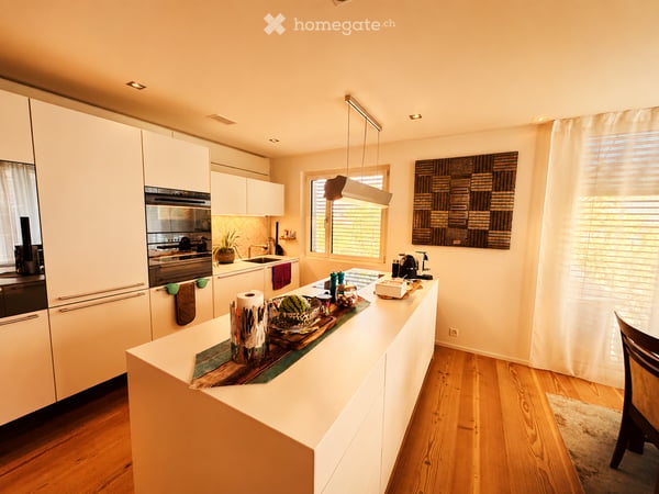 Spacious 5.5-Room Family Home in Bottmingen 3