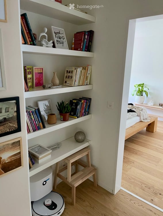 Charming Furnished 2.5-Room Apartment in Zürich-Albisrieden 16