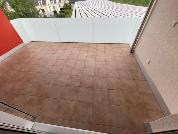 Helle 4.5-Zimmer-Wohnung, 2 Balkone und schöner Aussicht in Otelfingen 9