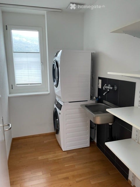 Grosszügige 6.5-Zimmer-Attikawohnung mit 165 m² Terrasse und Bergsicht 9