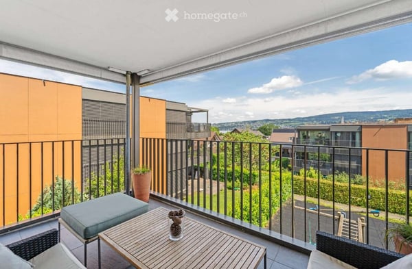 Helle 5-Zimmer-Wohnung mit Balkon und schöner Aussicht in Horgen 7