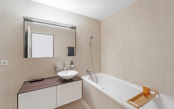 Helle 5-Zimmer-Wohnung mit Balkon und schöner Aussicht in Horgen 5