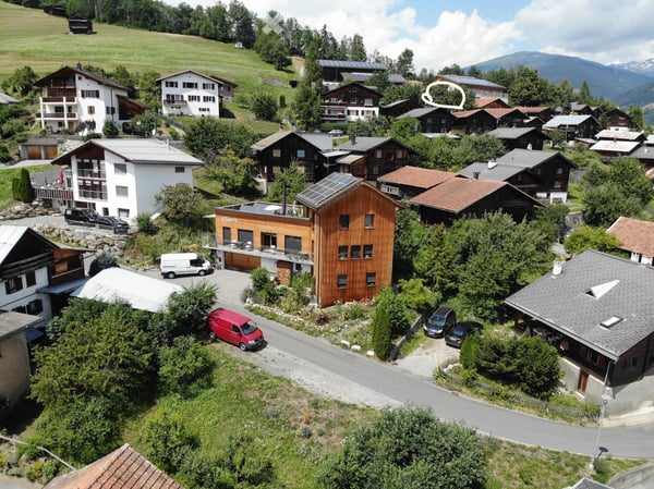 Charmante 4.5- (3.5) Zimmer-in Hausprojekt zu kaufen in Luven, Graubünden