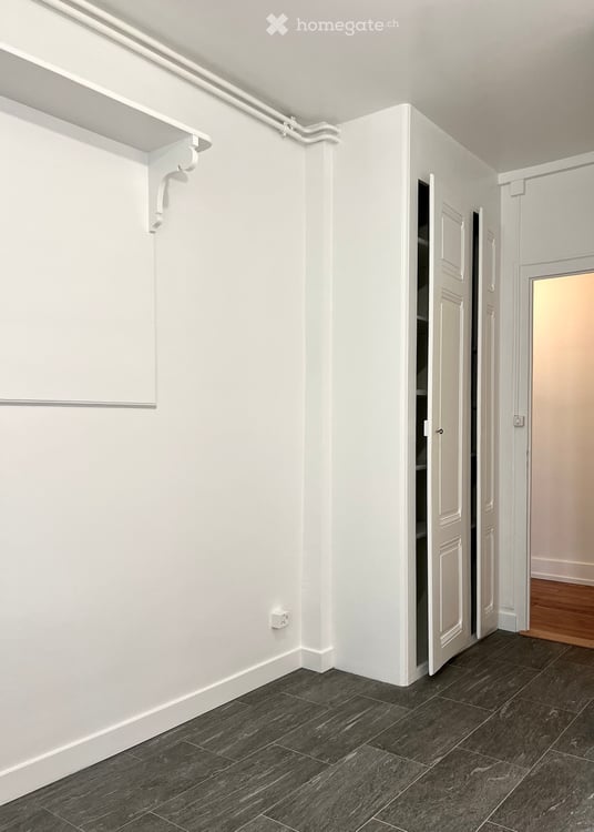1 Pièces (11 m2) situé dans le Quartier des Bains à Genève 2