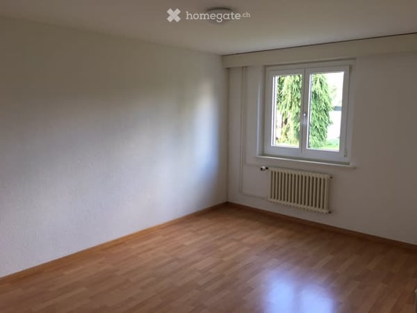 Ruhige, grosszügige 3,5 Zimmerwohnung im Grünen 5